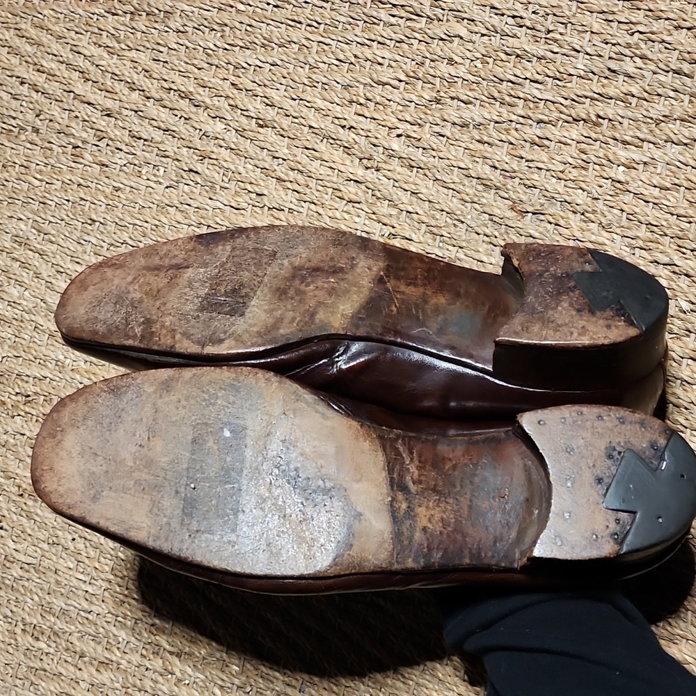 Vintage Men's Gucci Loafers - Picture 10 of 13